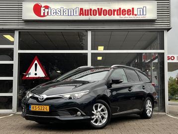 Toyota Auris 1.8 Hybrid Trend / Camera / Pano / Navi / 2016 beschikbaar voor biedingen