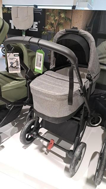 Thule Sleek Grey Melange On Black Inclusief Reiswieg beschikbaar voor biedingen