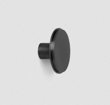 3 x Ferm Living Hook black brass large nieuw twv € 29,00 st beschikbaar voor biedingen