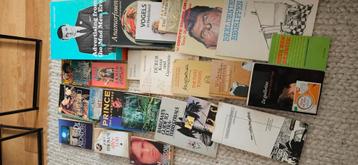 Boeken en stripboeken  beschikbaar voor biedingen