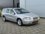 Volvo V70 2.4 D5 Summumautomaat .nieuwe apk . Lederen bekled, Auto's, Te koop, Zilver of Grijs, 1552 kg, Geïmporteerd