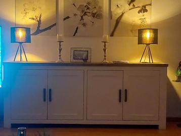 Dressoir Breed 210cm, hoogte 85 cm diepte 45 cm beschikbaar voor biedingen