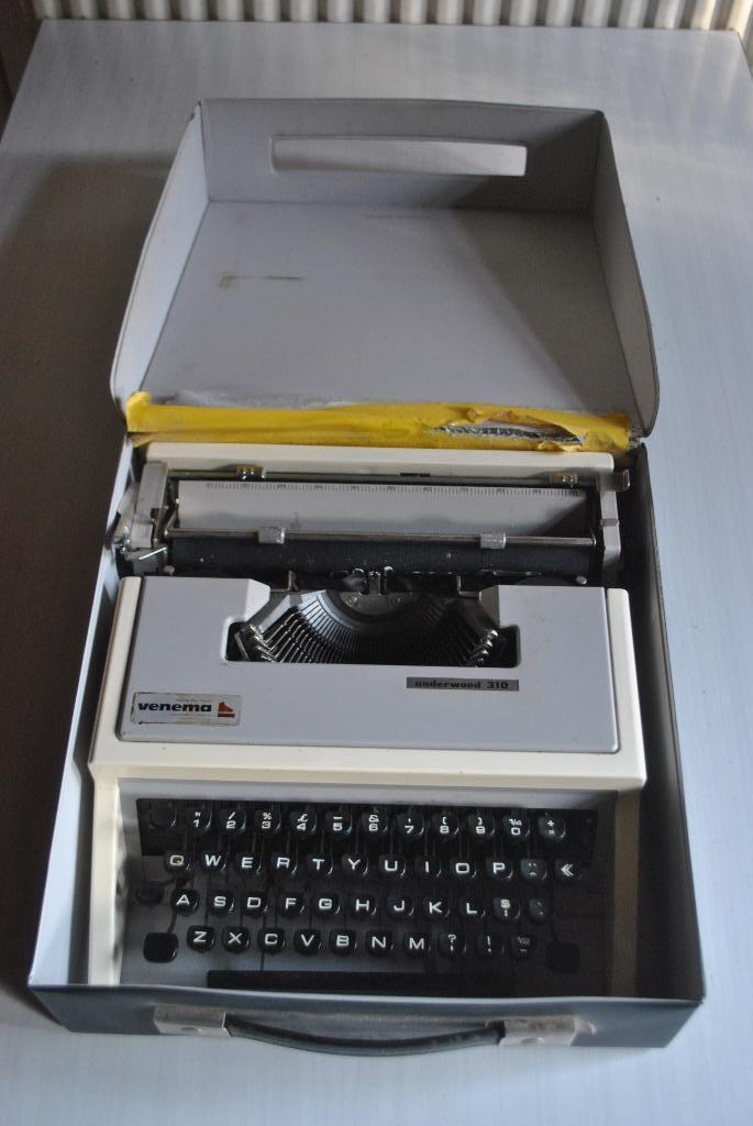 Typemachine, Underwood 310, Diversen, Typemachines, Gebruikt, Ophalen of Verzenden