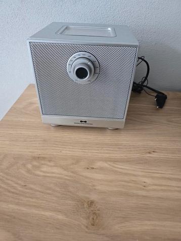 Radio met goede bas & FM ontvangst beschikbaar voor biedingen