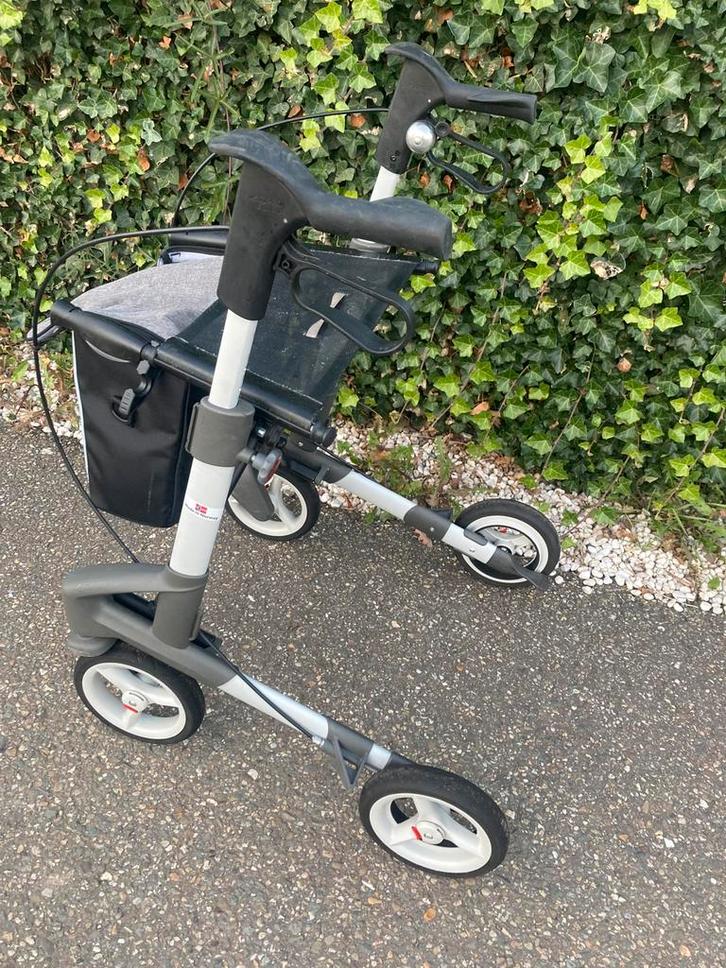 Gebruikte topro troja rollator 5 g maat medium, Diversen, Rollators, Gebruikt, Lichtgewicht, Opvouwbaar, Ophalen