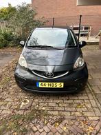 Toyota Aygo 1.0 12V Vvt-i 5DRS 2008 Grijs, Auto's, Voorwielaandrijving, 4 stoelen, 68 pk, Origineel Nederlands