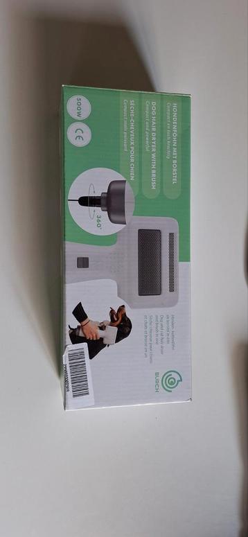 Honden föhn met borstel beschikbaar voor biedingen