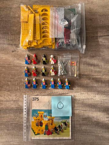 Lego castle 375/6075 - compleet met boekje en doos (7x) beschikbaar voor biedingen