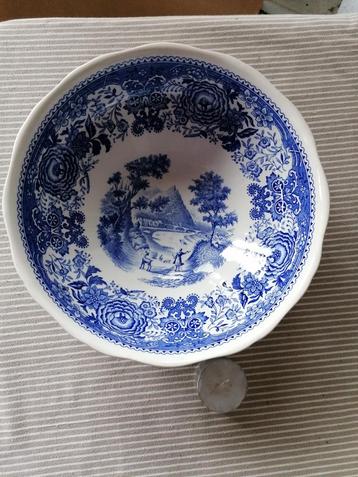 Oud schaaltje Villeroy & Boch beschikbaar voor biedingen