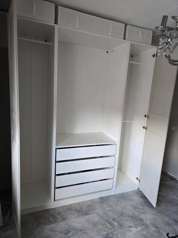 Pax kledingkast beschikbaar voor biedingen