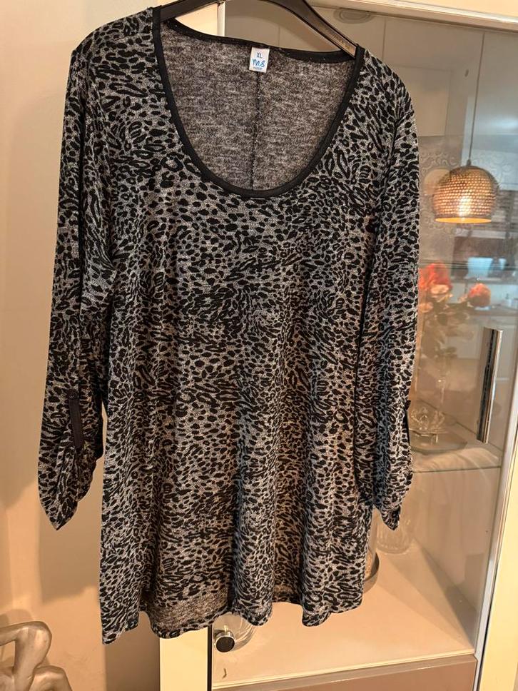 Zwart/Grijs lange trui MS Mode  - Maat XL ( 44 ), Kleding | Dames, Truien en Vesten, Zo goed als nieuw, Maat 46/48 (XL) of groter