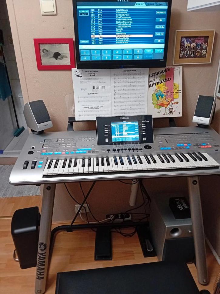 aangeboden yamaha  Tyros4., Muziek en Instrumenten, Keyboards, 61 toetsen, Yamaha, Ophalen of Verzenden