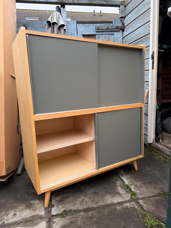 Kast met Schuifdeuren, Huis en Inrichting, Kasten | Dressoirs, Gebruikt, 100 tot 150 cm, 25 tot 50 cm, Met deur(en), Overige houtsoorten