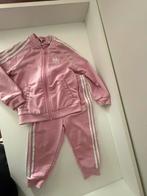 Adidas trainingspakje maat 92, Ophalen of Verzenden, Zo goed als nieuw, Maat 38/40 (M), Roze