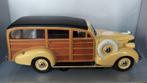 Chevrolet Woody Wagon Italian cream 1:18 motorcity Pol, Ophalen of Verzenden, Zo goed als nieuw