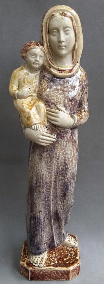 1940-1945 Beesel Terraco Draak Maria Madonna Beeld Sculptuur beschikbaar voor biedingen