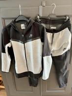 Trainingspak Nike, Kinderen en Baby's, Kinderkleding | Maat 164, Gebruikt, Sport- of Zwemkleding, Ophalen of Verzenden, Nike