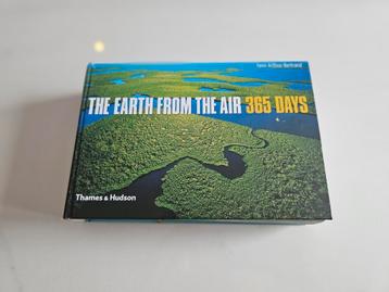 The Earth From The Air - Yann Arthus-Bertrand beschikbaar voor biedingen