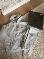 Essentials Trainingspak Light Oat Meal - Maat S, Nieuw, Ophalen of Verzenden, Essentials, Grijs