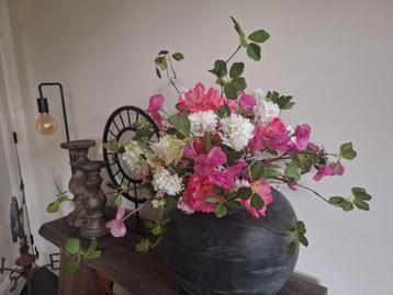 Verschillende grote bos kunstbloemen - zijde & kunstbloemen beschikbaar voor biedingen