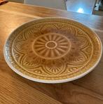 GEZOCHT!: gele dinerborden van xenos of casa. Diameter 25,5, Ophalen, Porselein, Overige stijlen, Bord(en)