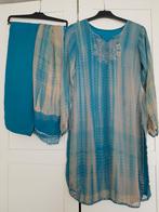 Beige blauw maat S 3 delige indiase shalwar kameez, Kleding | Dames, Ophalen of Verzenden, Zo goed als nieuw, Blauw, Overige typen