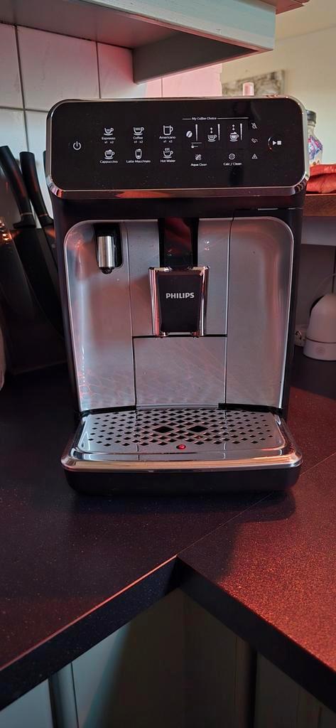 Philips LatteGo 3200 EP3246/70 Koffiemachine, Witgoed en Apparatuur, Koffiezetapparaten, Zo goed als nieuw, Koffiebonen, Espresso apparaat