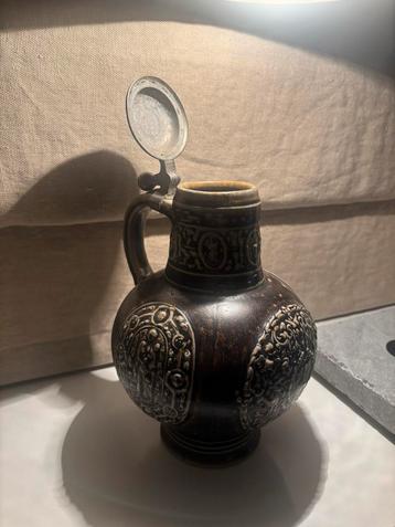 Antieke Duitse Pot met Tinnen Deksel beschikbaar voor biedingen