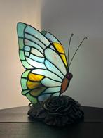 2 beschikbaar! Glas in lood tiffany stijl vlinder lampen, Baak, Ophalen of Verzenden, Glas, Minder dan 50 cm