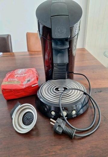 Philips Senseo koffiepadmachine + zak pads twv ca. 5,50 beschikbaar voor biedingen