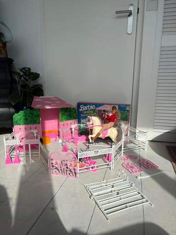 Barbie vintage weide en stal Blinking beauty Coral beschikbaar voor biedingen