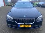 BMW 750i xDrive HUD 20'' Metallic zwart, zwart interieur, Auto's, Automaat, 128 €/maand, 4395 cc, Leder