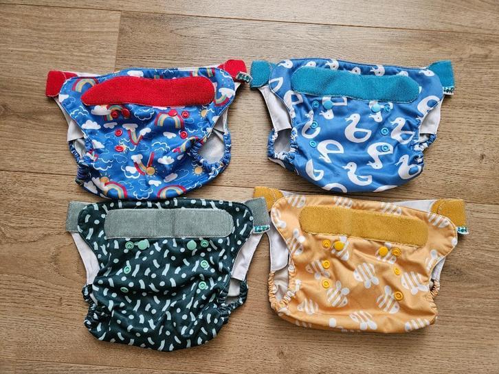 wasbare overluiers MT1 - TotsBots wrap 4x (zgan uit 2025), Kinderen en Baby's, Babykleding | Baby-kledingpakketten, Zo goed als nieuw