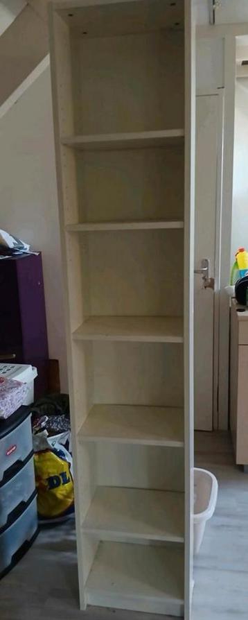 Ikea boekenkast wit / vakkenkast hoog smal