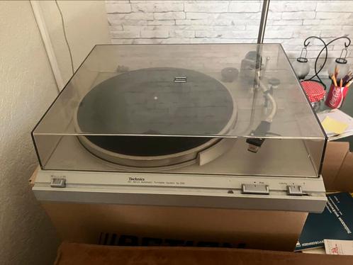 Technics DC Servo Automatic Turntable System SL-200, Audio, Tv en Foto, Platenspelers, Zo goed als nieuw, Platenspeler, Technics