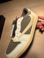Nike Jordan 1 Low Travis Scott Reversed Mocha 41, Kleding | Heren, Schoenen, Ophalen of Verzenden, Nieuw, Bruin