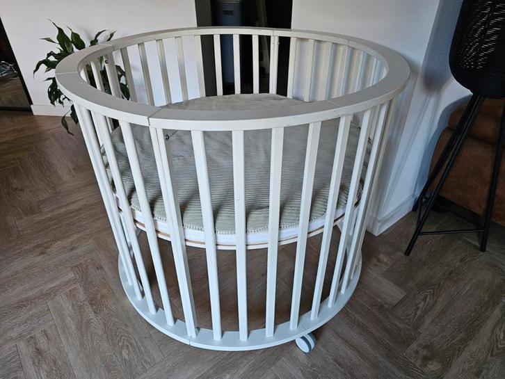 Ronde babybox wit, Kinderen en Baby's, Babywiegjes en Ledikanten, Gebruikt, Wieg, Ophalen of Verzenden