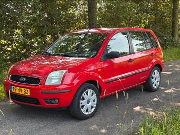 Ford Fusion 1.4 16V | 2004 | Airco | Trekhaak | Hoge instap beschikbaar voor biedingen