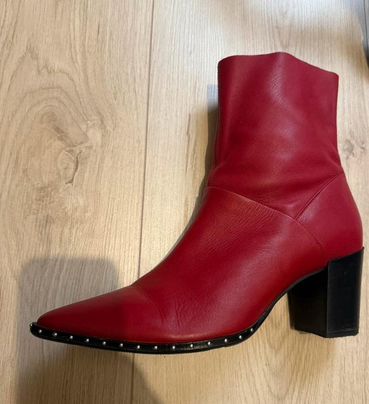 Bronx red rock stud leren laarzen 41, Kleding | Dames, Schoenen, Zo goed als nieuw, Hoge laarzen, Zwart, Ophalen of Verzenden