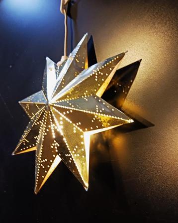 Klassieke Vintage Metalen Gouden Kerstster / 30 cm beschikbaar voor biedingen