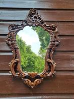 barokke oude vintage spiegel, kuifspiegel bruine sierlijst, Ophalen of Verzenden, Rechthoekig