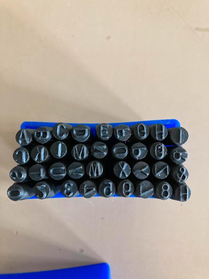 Slagletter/cijfer set> 4 mm Nieuw!, Doe-het-zelf en Verbouw, Gereedschap | Handgereedschap, Nieuw, Ophalen of Verzenden