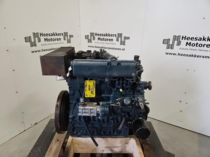 Kubota V2403T, Doe-het-zelf en Verbouw, Motoren, Zo goed als nieuw, Dieselmotor, 1800 rpm of meer, Ophalen of Verzenden