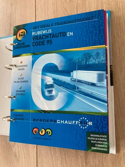 Trainingspakket rijbewijs vrachtauto en code 95, Boeken, Vervoer en Transport, Zo goed als nieuw, Vrachtwagen, Ophalen of Verzenden