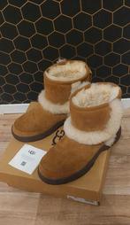 Ugg Sunburst mini nieuw, Kleding | Dames, Schoenen, Nieuw, Ophalen of Verzenden