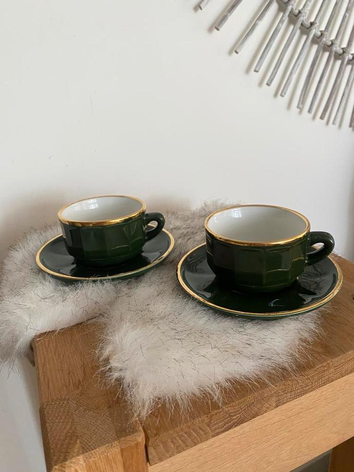 Apilco kop en schotels - set van 2- groen/ goud, Huis en Inrichting, Keuken | Servies, Zo goed als nieuw, Kop(pen) en/of Schotel(s)