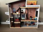 Groot poppenhuis met meubels, Kinderen en Baby's, Speelgoed | Poppenhuizen, Ophalen, Gebruikt, Poppenhuis