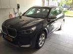 BMW iX1 Edrive20 204pk 2023 Zwart, Auto's, BMW, 27 €/maand, Zwart, Origineel Nederlands, Elektrisch