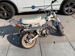 Originele witte lady dax uit 1972, Fietsen en Brommers, Brommers | Oldtimers, Maximaal 45 km/u, 49 cc, 4 versnellingen, Ophalen
