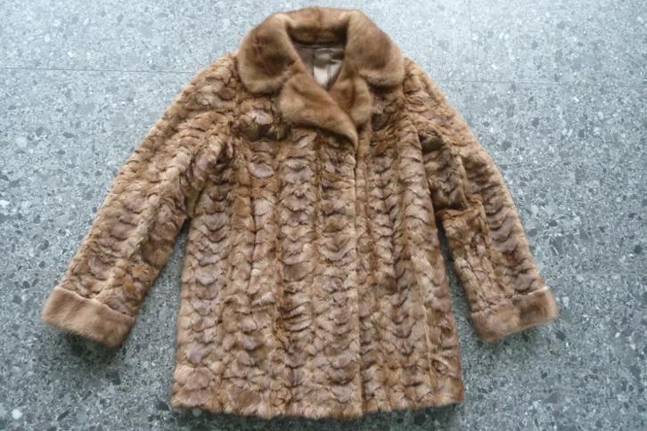 winterjas van nerts, Kleding | Dames, Jassen | Winter, Zo goed als nieuw, Maat 42/44 (L), Bruin, Ophalen